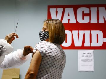 OMS declara fim da emergência global da pandemia de covid-19