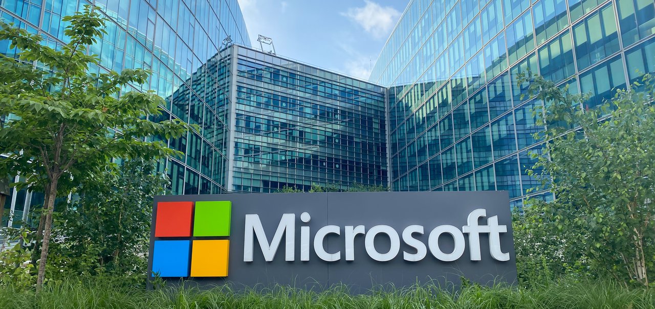 Microsoft alcança valor de mercado de US$ 2,6 trilhões com impulso de IA