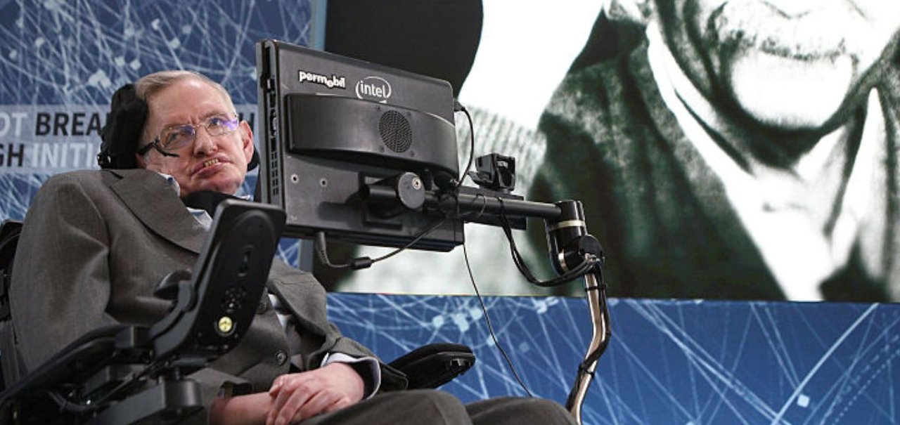 Cientistas usaram computador quântico para testar radiação proposta por Stephen Hawking