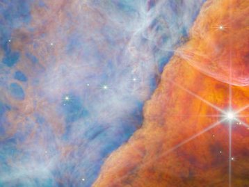 Telescópio James Webb descobre molécula de carbono na nebulosa de Orion