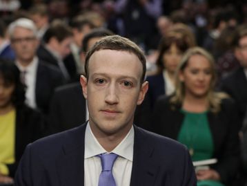 Elon Musk xinga Zuckerberg no Twitter e aumenta tensão entre os bilionários