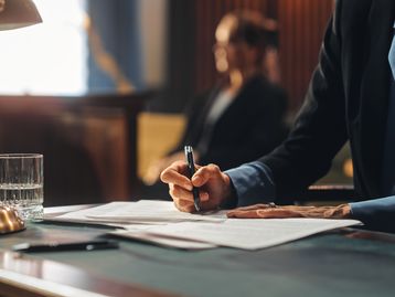 Emoji de 'joinha' é considerado como validação de contrato por juiz