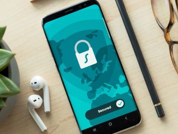 Stalkerware: o que são os vírus-stalkers e como navegar sem medo na web