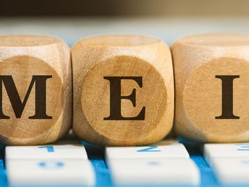 Qual é a melhor opção: Simples Nacional ou MEI?