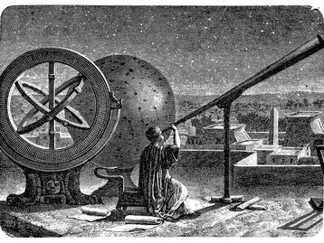Como as lentes dos telescópios contribuíram para a evolução da astronomia?