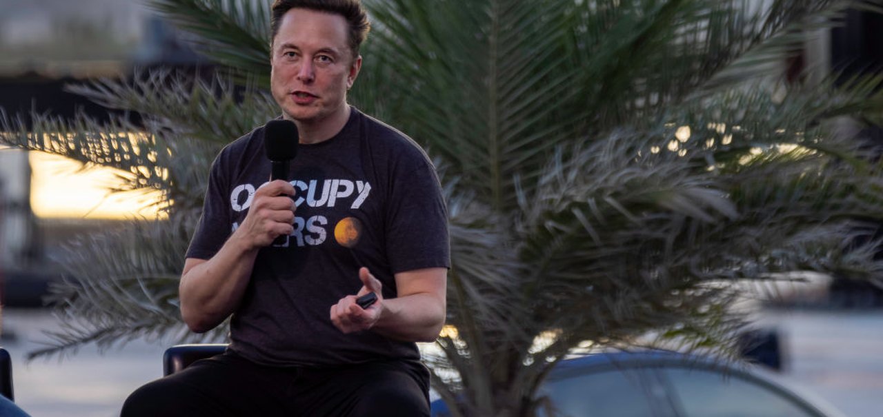 Elon Musk quer convencer Tim Cook a reduzir taxas da App Store