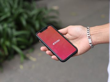 Tinder testa IA que escolhe as melhores fotos de perfil para os usuários