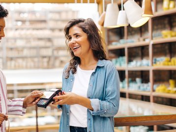 A experiência do consumidor transcende a ideia de persuadir para vender