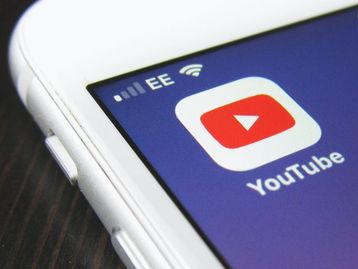 YouTube irá remover links na descrição de Shorts para evitar spam