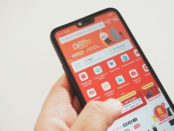 Shopee terá semana com descontos de até 40% em Motorola, PlayStation e mais