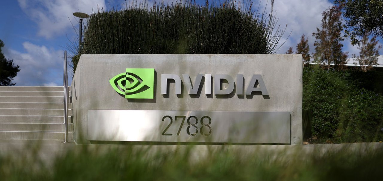 Nvidia surpreende com US$ 13,5 bilhões de receita por conta de IA