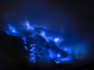 Existe 'lava azul'? A ciência responde!