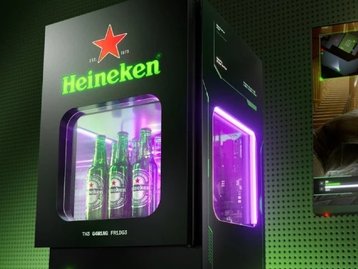 Conheça a geladeira gamer da Heineken que resfria a cerveja e o PC