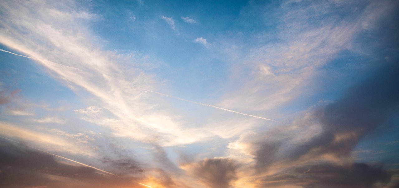 Por que, aparentemente, as nuvens flutuam no céu? A ciência responde!