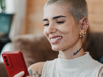 Fone Samsung, celular Motorola e mais ofertas do Mês do Cliente na Casas Bahia