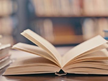 Livros físicos em oferta: obras de Stephen King, Suzanne Collins, Douglas Adams e mais autores de sucesso