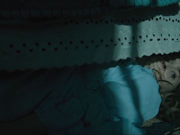 Ninguém Vai Te Salvar: entenda o final do filme de terror alienígena