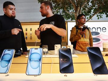 O iPhone 15 Pro estaria esquentando demais e inchando a bateria dos celulares