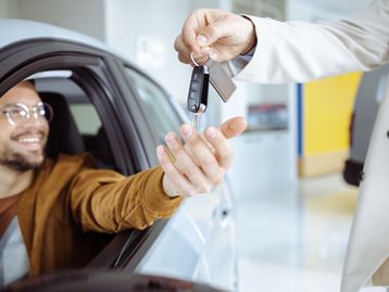 Carro novo: 5 motivos para economizar com um consórcio digital