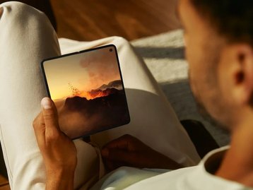 OnePlus Open: celular dobrável é anunciado com corpo leve e câmeras poderosas