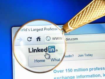 LinkedIn: plataforma oferece IA para auxiliar na busca por emprego