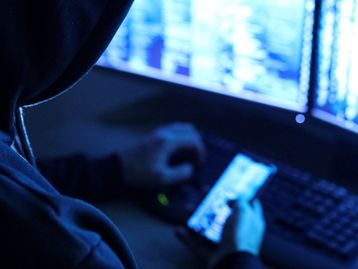 Adolescente de 17 anos é detido pela PF e confessa ter hackeado X (Twitter) de Janja