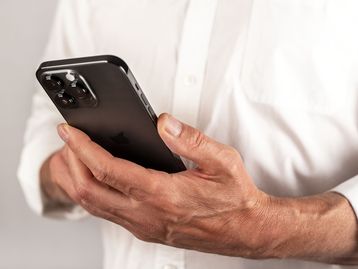 Celular Seguro: governo alerta para golpes usando app que bloqueia celular roubado