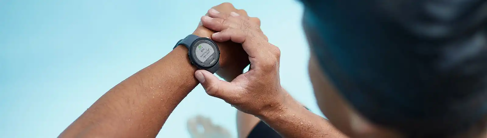 Smartwatches Garmin: 5 modelos para quem pratica natação