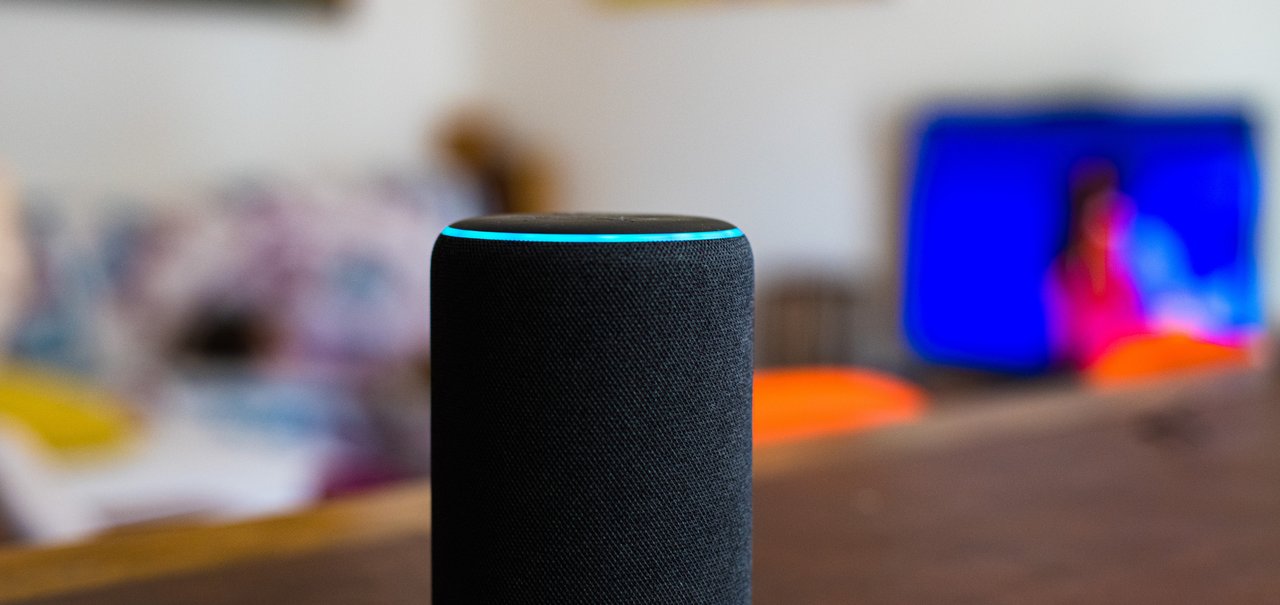 Amazon trabalha em nova versão paga e com IA da Alexa