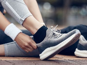 Tênis e chuteiras em oferta na Centauro: até R$ 1.000 off em modelos Adidas, Nike, Puma e mais