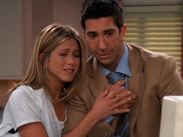 Atores de Friends se reúnem em novo comercial hilário do Super Bowl