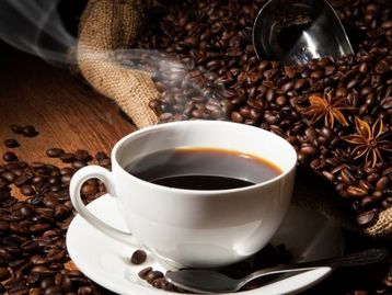 Cafeteiras Expresso em oferta na Amazon: até 50% off em modelos Dolce Gusto, Três Corações e mais