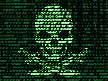 Como a pirataria colabora para o aumento de crimes virtuais?