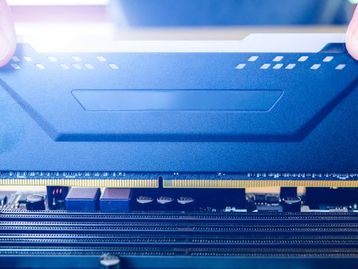 SSDs e Memórias DDR4 em oferta na Amazon: até 80% off em opções SanDisk, Kingston, Crucial e mais