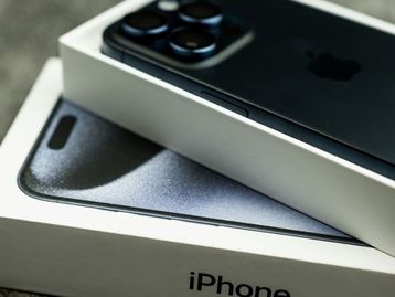 Apple desenvolve ferramenta que poderá atualizar iPhones ainda na caixa; entenda