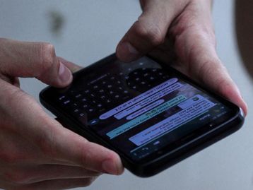 Status do WhatsApp pode ganhar botão de curtida no Android; veja detalhes