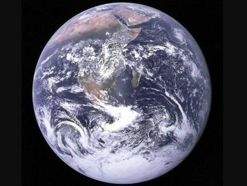 365 dias de fotos de satélite exibem mudanças das estações do ano na Terra