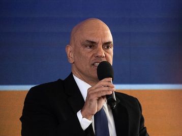 Moraes quer investigar Elon Musk por supostos ataques à Justiça brasileira; entenda 