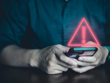 Apple alerta usuários de 92 países sobre ataque de spyware no iPhone; veja como se proteger