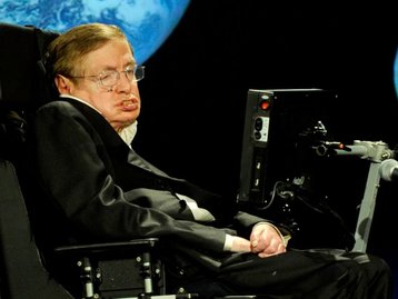 Por que Stephen Hawking não queria estabelecer contato com seres extraterrestres?