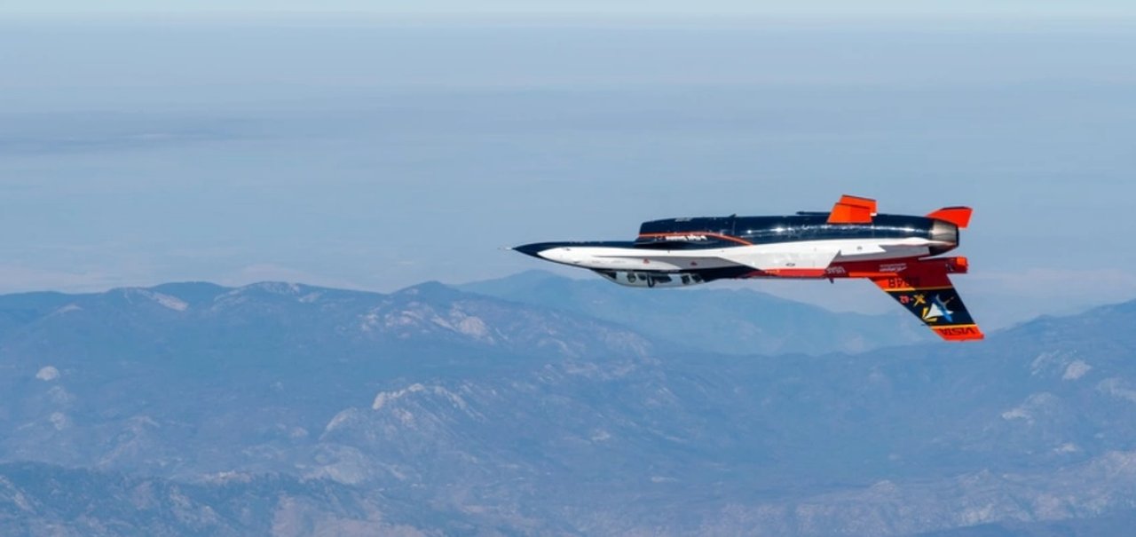 IA guia caça da Força Aérea dos EUA durante combate contra piloto humano