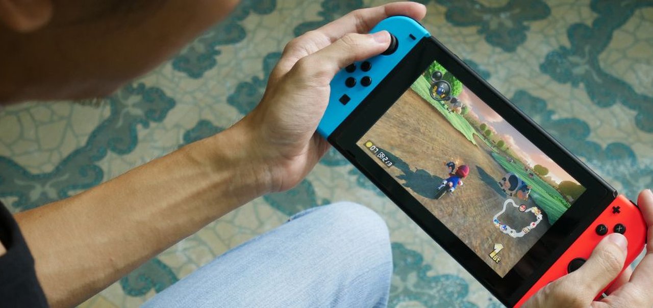 Console Nintendo Switch em promoção: versão padrão e lite em oferta no App Day Amazon