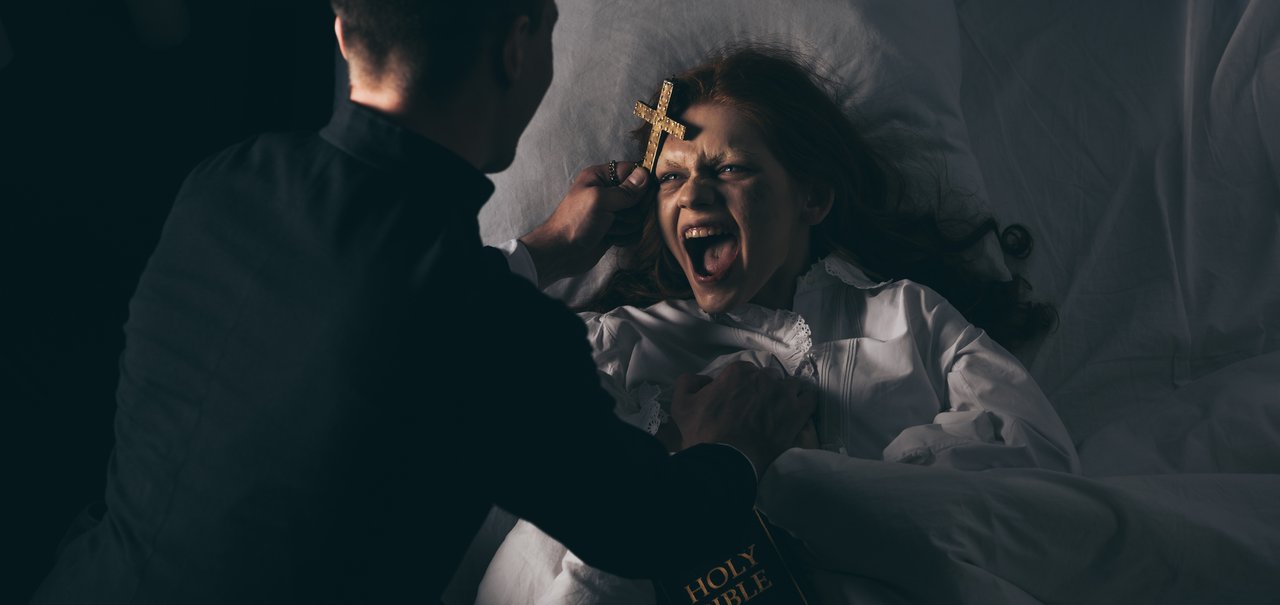 Os 17 melhores filmes de exorcismo e possessão no streaming