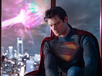 Cueca por cima da calça? Visual do novo Superman divide os fãs nas redes; veja as reações