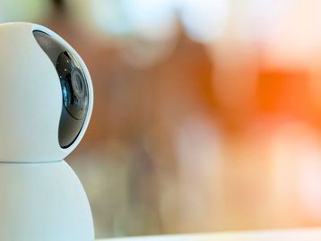 Segurança e proteção: câmeras inteligentes, fechaduras digitais e mais com até 72% de desconto no AliExpress