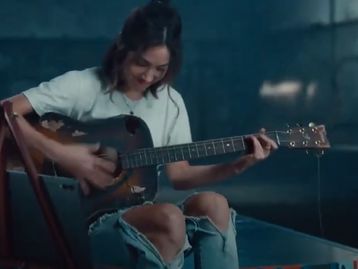 Samsung alfineta Apple por vídeo controverso: 'nós nunca esmagaríamos a criatividade'