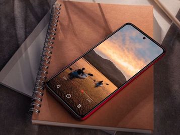 Moto G84 em promoção: veja oferta no celular Motorola com 256 GB de memória e tecnologia 5G