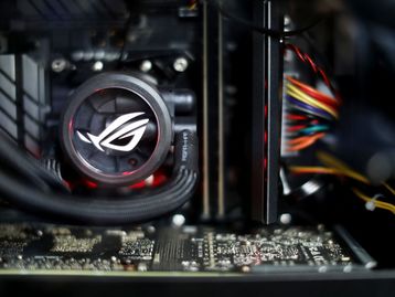ROG Mjolnir: conheça o nobreak da Asus que segura uma RTX 4080 por 1 hora