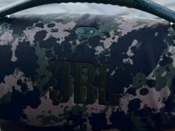 Caixa de Som JBL viraliza ao resistir às enchentes e funcionar após 25 dias submersa