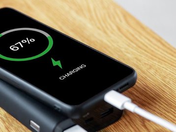 Confira 9 opções de carregadores portáteis em oferta para não passar aperto em nenhum lugar